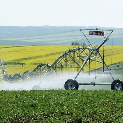 Centrum voor landbouwmachines en -apparatuur Pivot irrigatiesysteem met een diameter van 168 cm en een capaciteit van 2200 kg