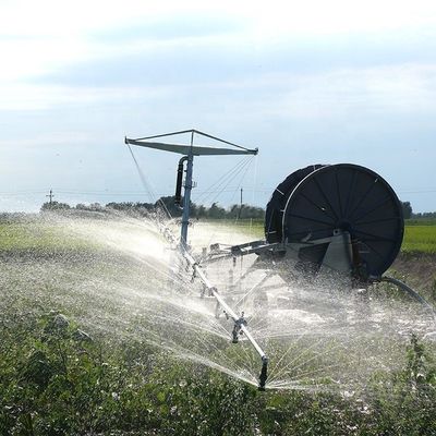 Geavanceerde 80 inch diameter reizende irrigatie boerderij machines met metalen slang spoel