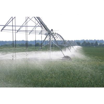 Lineair landbouw sprinkler elektrisch centrum pivot irrigatiesysteem met een laadcapaciteit van 2000 kg