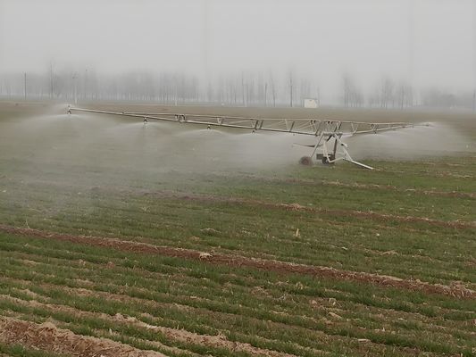Geavanceerd 75 cm Diameter Farm Irrigation Traveling Rain Gun met Boom Cart Truss Boom System