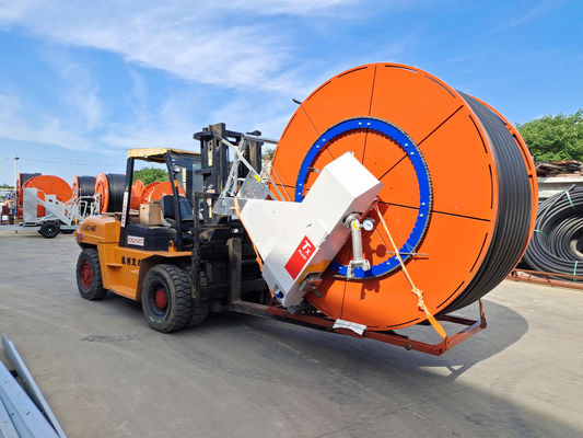 Duurzame en slangrol irrigator voor landbouwgrond Diameter 236 cm Professionele oplossing