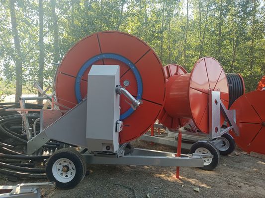 Metalen regenguns met een gewicht van 86 kg, sproeiersysteem met slangrol, irrigatiesysteem voor duurzame landbouw