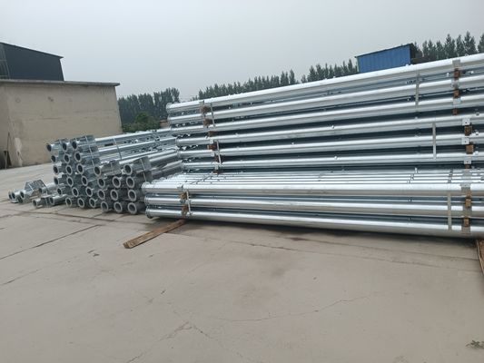 30 inch Diameter Center Pivot Irrigation System for Agriculture Auto Zonne-aangedreven geavanceerde sproeiers inbegrepen