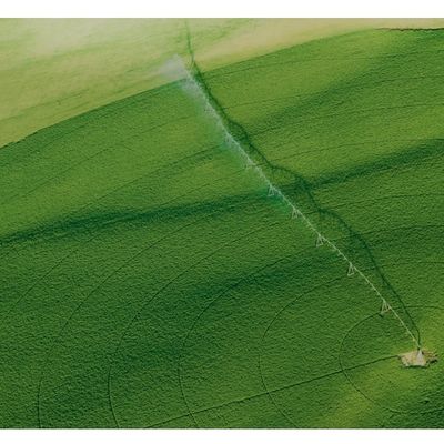 Geavanceerde Landbouw IoT Energiebesparend Rondvormig Boerderij Irrigatiesysteem voor Tarwe Sojabonen Maïs Weidegrond Irrigatie