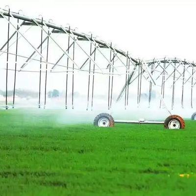 Onovertroffen boerderijen met waterbesparende centrale draaibank irrigatiesprinkler en motor