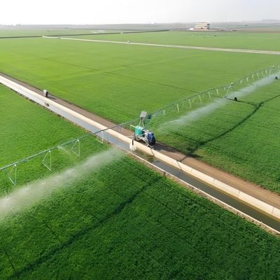 Geavanceerde landbouw waterbesparende lineaire beweging centraal pivot laterale sleepstelsel voor bewegende irrigatie