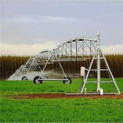 Irrigatiesysteem met 30 inch diameter waterbesparend centrum draaibank sprinkler en motor
