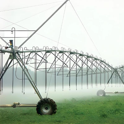 Metalen lineaire irrigatiesystemen voor landbouwsprinklers met kernpompen, motorversnellingscomponenten en geavanceerde technologie