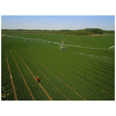 2024 Metalen boerderijen Beweegbaar zijdelingse sleepstylus Centrum Pivot irrigatiesysteem voor grote alfalfaboerderijen en milieuvriendelijk