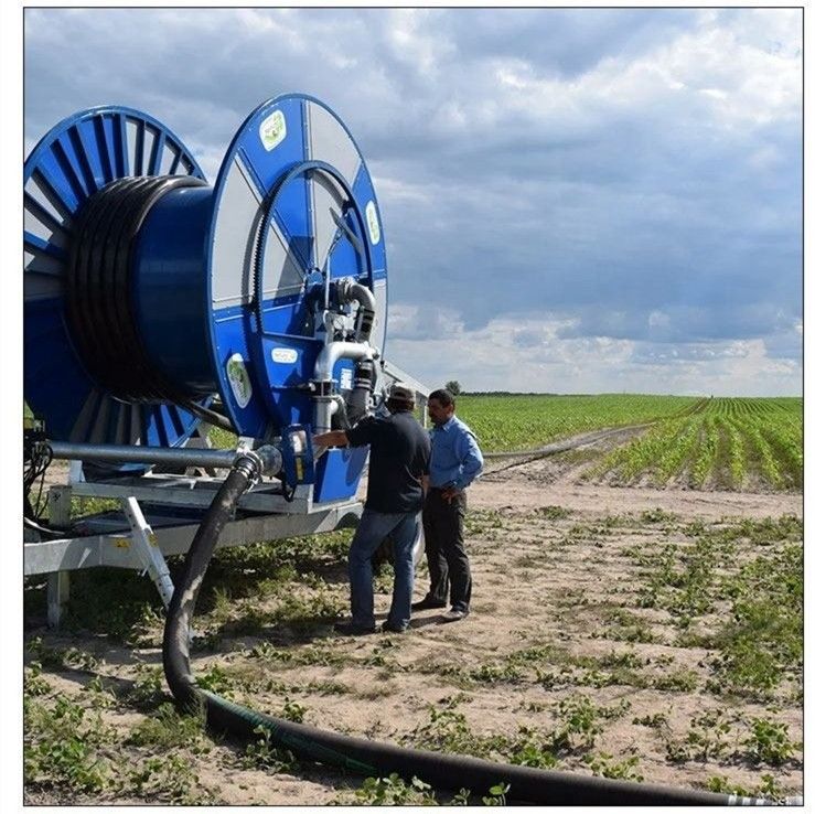 Gemakkelijk te onderhouden en te onderhouden Landbouwmachines irrigatiesysteem voor 10 20 50 100 hectare Boerderij 3800 KG Capaciteit