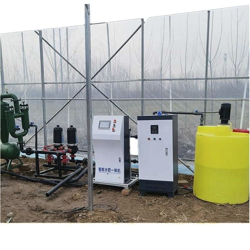 Grondloze teelt Intelligente druppelbewatering Water en meststof geïntegreerde machine met metaal materiaal 80 kg capaciteit