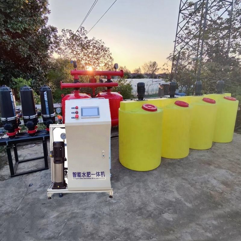 Op maat gemaakte intelligente water- en meststofintegratie-machine voor plastic druppelbewateringssysteem in de moderne landbouw